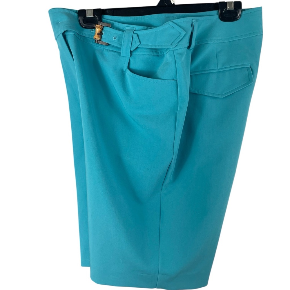 Tehama Women's Blue Golf Shorts, Size 8